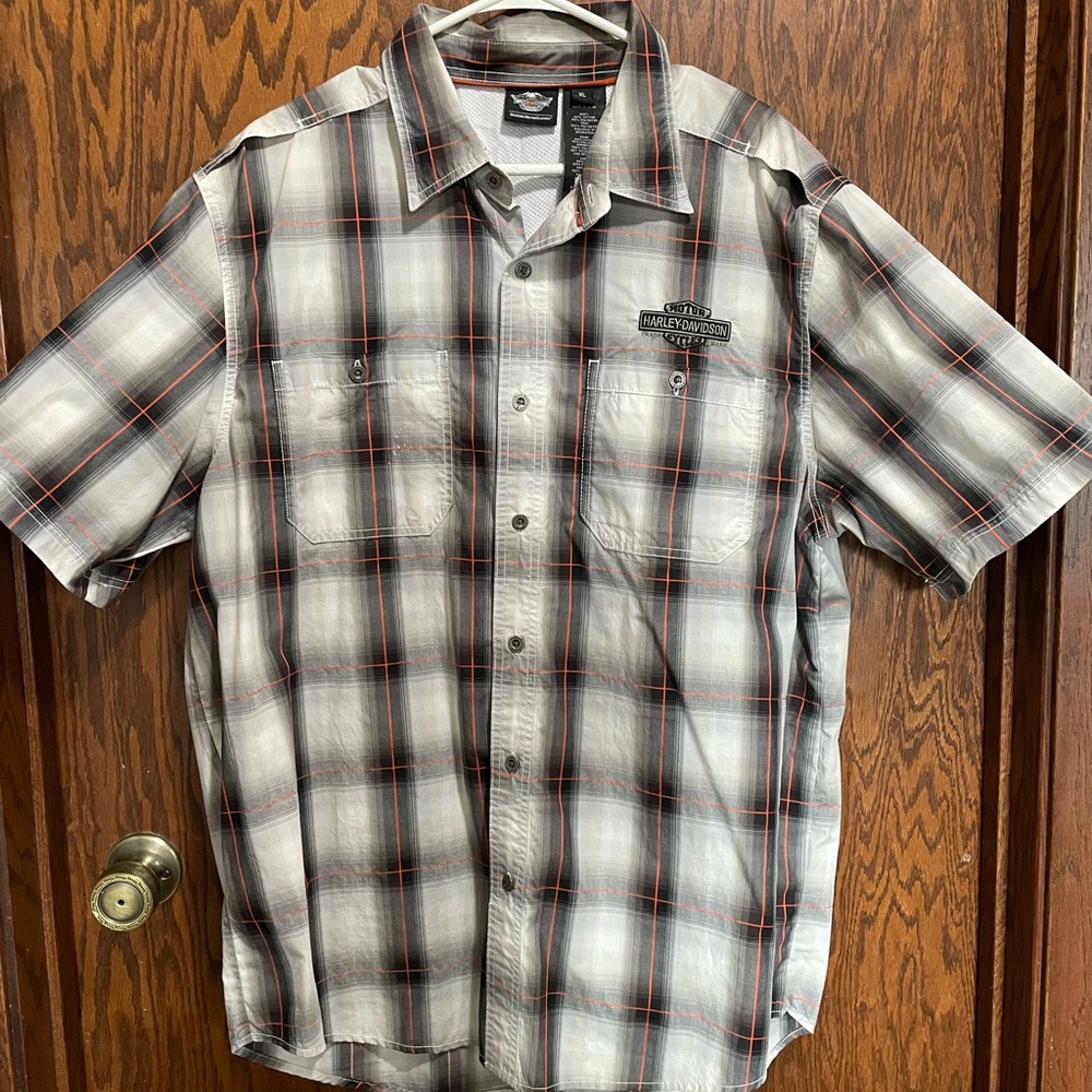 Mens XL Harley Davidson vented button down shirt